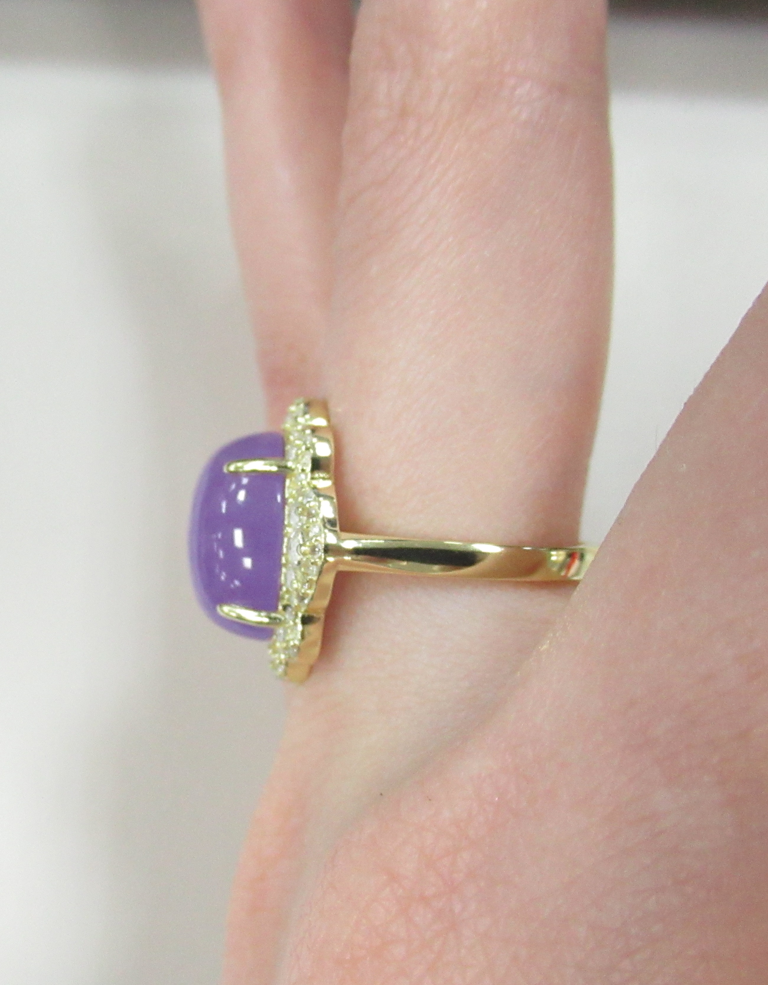 Серебряное кольцо с лавандовым жадеитом